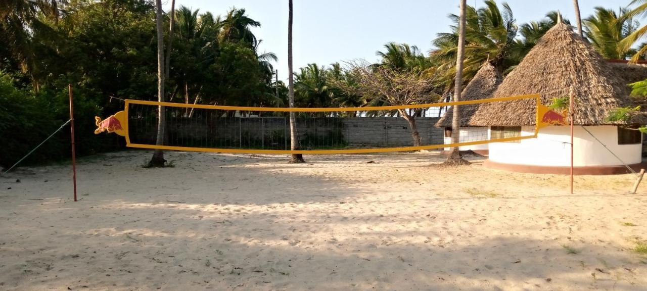 Funky Squids Beach Resort Bagamoyo Extérieur photo