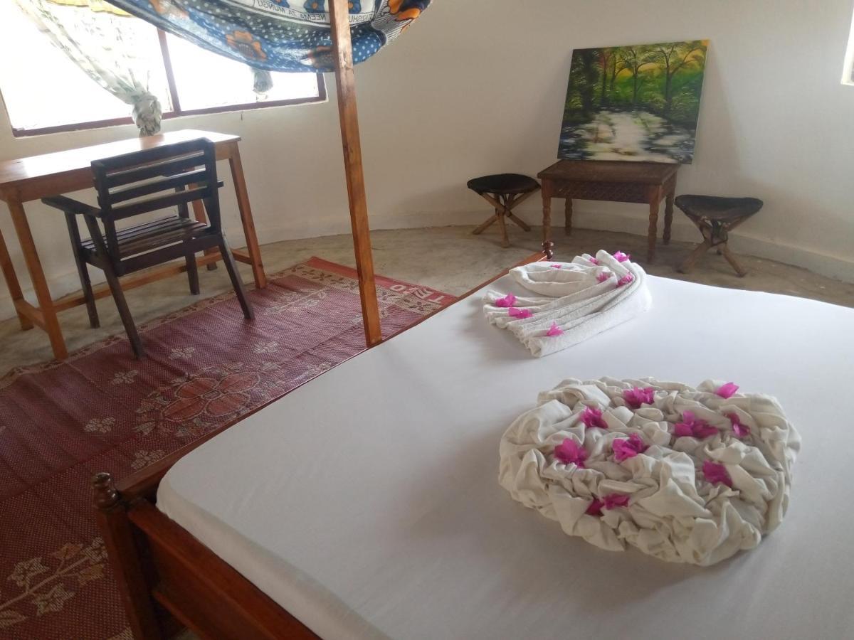 Funky Squids Beach Resort Bagamoyo Extérieur photo