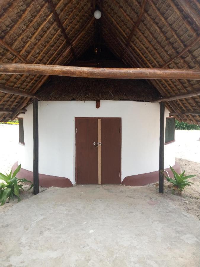 Funky Squids Beach Resort Bagamoyo Extérieur photo