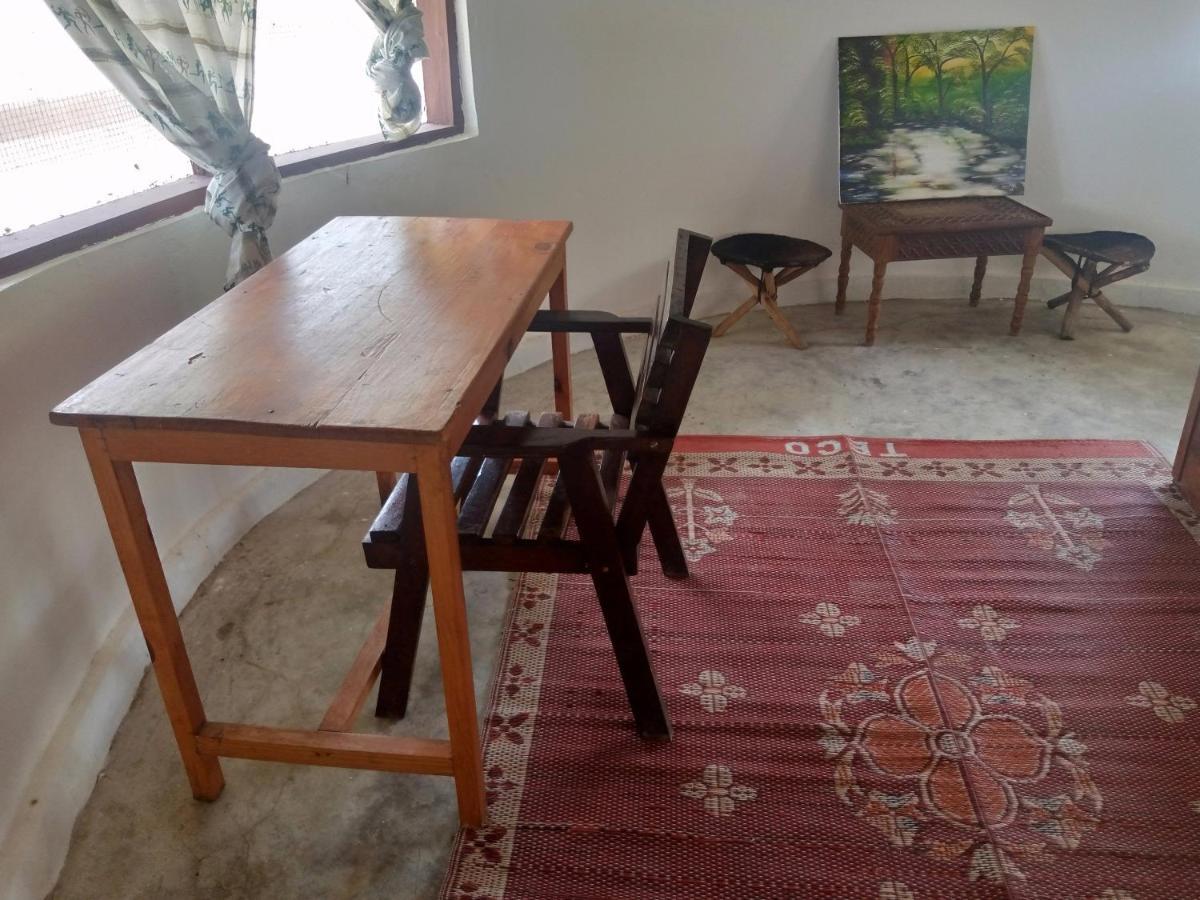Funky Squids Beach Resort Bagamoyo Extérieur photo