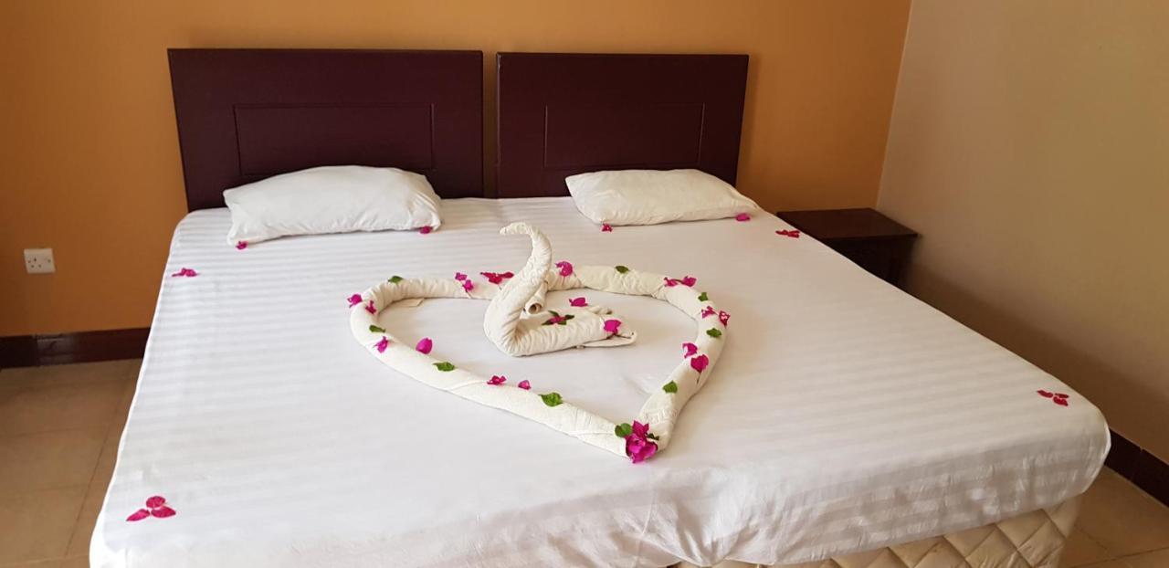 Funky Squids Beach Resort Bagamoyo Extérieur photo