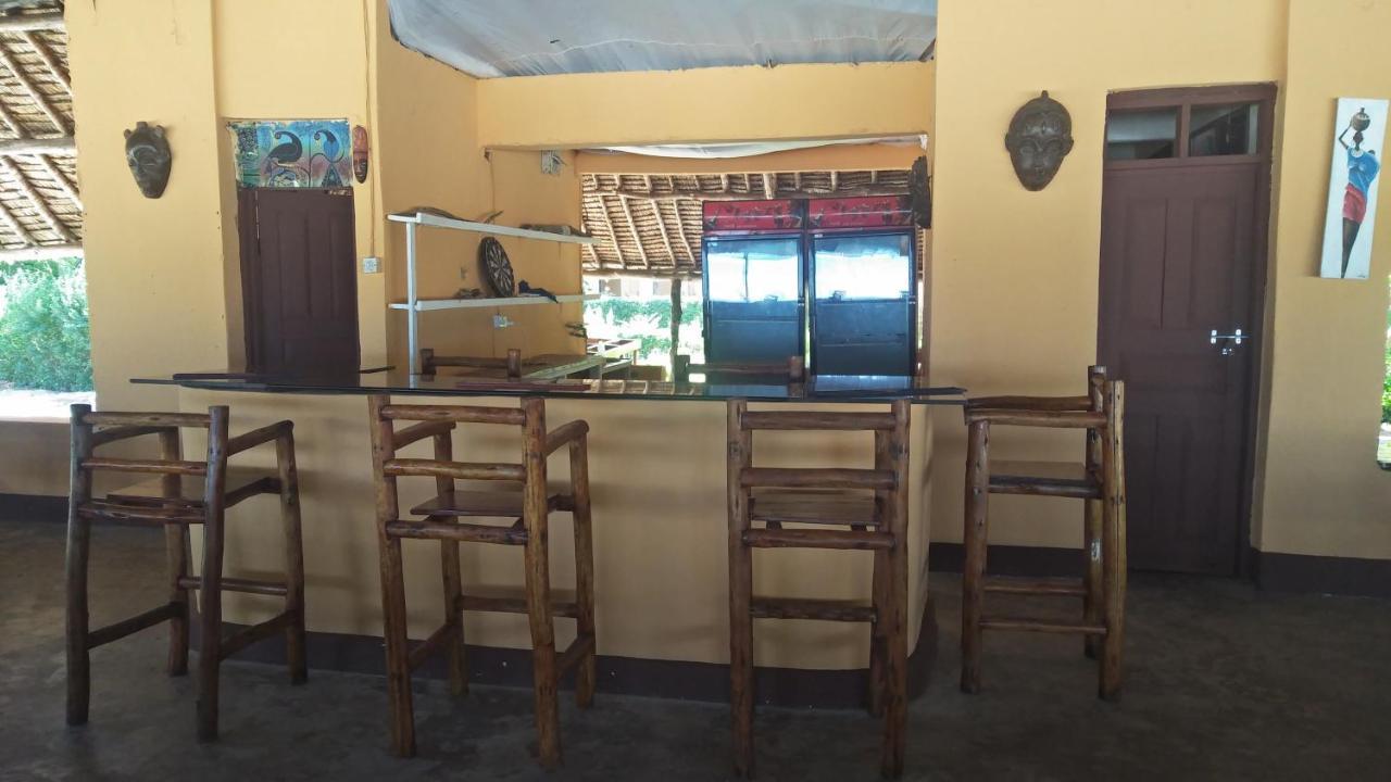 Funky Squids Beach Resort Bagamoyo Extérieur photo