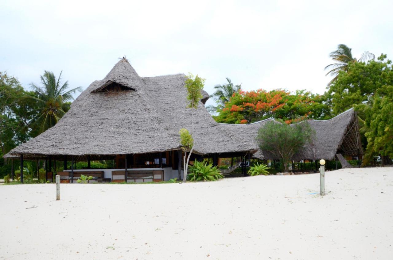 Funky Squids Beach Resort Bagamoyo Extérieur photo
